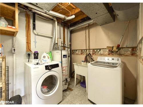 134 Albin Road, Tay, ON - Indoor Photo Showing Laundry Room