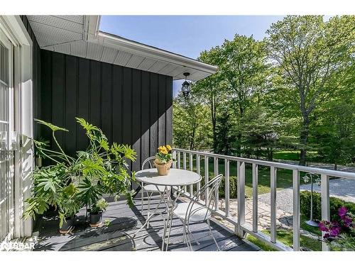 1519 1 Line N, Oro-Medonte, ON - Outdoor With Exterior