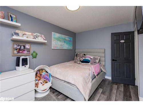 10 Knox Court, North Bay, ON - Indoor Photo Showing Bedroom