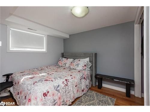 10 Knox Court, North Bay, ON - Indoor Photo Showing Bedroom