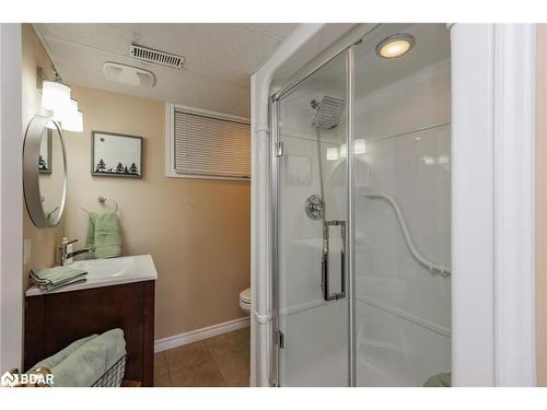 10 Knox Court, North Bay, ON - Indoor Photo Showing Bathroom