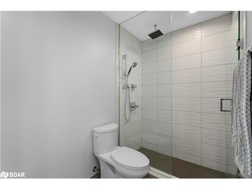 G01-80 Horseshoe Boulevard, Oro-Medonte, ON - Indoor Photo Showing Bathroom