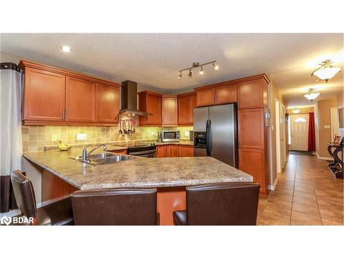 22 Graihawk Drive, Barrie, ON - Indoor Photo Showing Kitchen With Double Sink