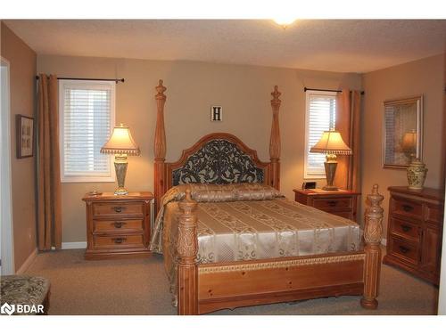 22 Graihawk Drive, Barrie, ON - Indoor Photo Showing Bedroom