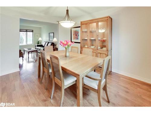 89 Chieftain Crescent, Barrie, ON - Indoor Photo Showing Dining Room