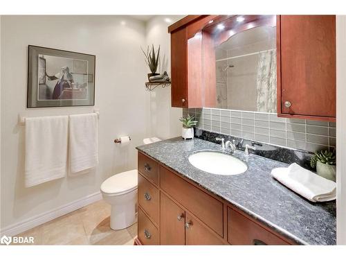 89 Chieftain Crescent, Barrie, ON - Indoor Photo Showing Bathroom