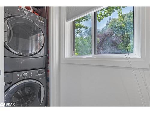 304 Cox Mill Road, Barrie, ON - Indoor Photo Showing Laundry Room