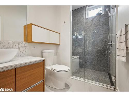 41 Carlyle Avenue, Ottawa, ON - Indoor Photo Showing Bathroom
