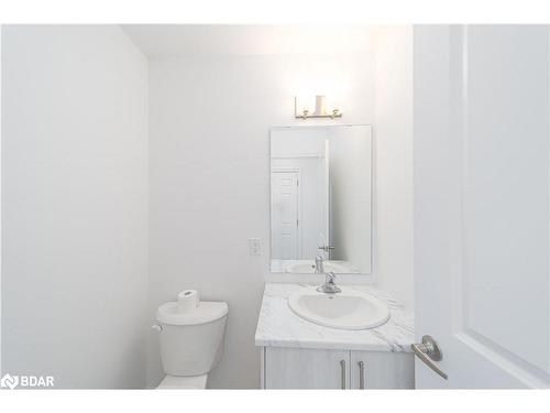 10 Wagon Lane, Barrie, ON - Indoor Photo Showing Bathroom