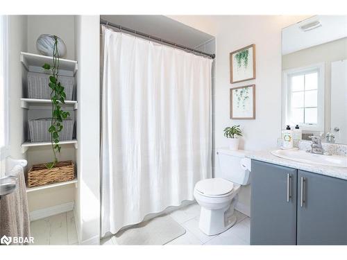 49 Bedford Estates Crescent, Barrie, ON - Indoor Photo Showing Bathroom