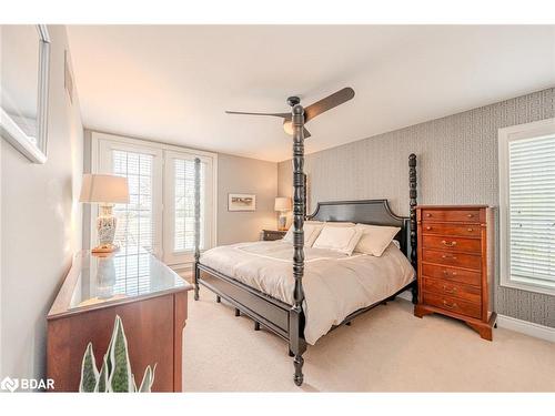 27 White Oaks Road, Barrie, ON - Indoor Photo Showing Bedroom