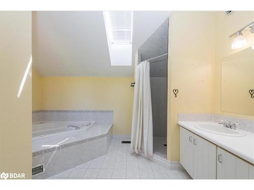 232 Church Street, Penetanguishene, ON - Indoor Photo Showing Bathroom
