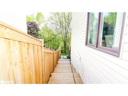 99 Browning Trail, Barrie, ON - Outdoor With Exterior