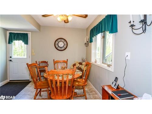 3711 Brunel Road, Baysville, ON - Indoor Photo Showing Dining Room