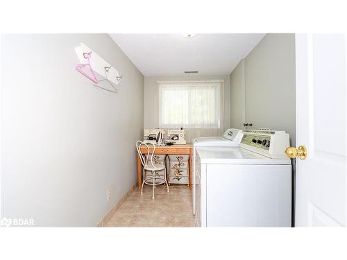 3711 Brunel Road, Baysville, ON - Indoor Photo Showing Laundry Room