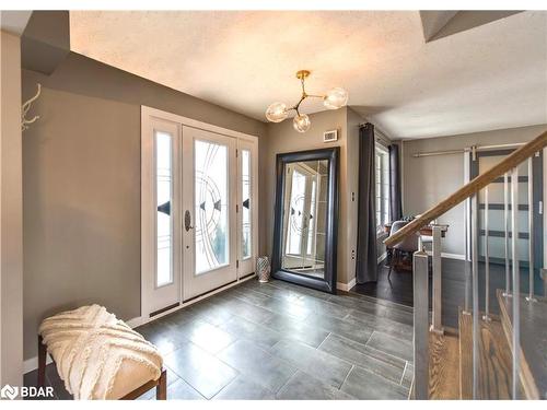 36 Crompton Drive, Barrie, ON - Indoor Photo Showing Other Room