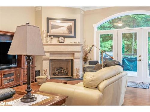 22 O'Donnell Court, Penetanguishene, ON - Indoor Photo Showing Living Room With Fireplace