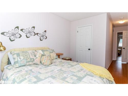 28 Masters Crescent, Port Severn, ON - Indoor Photo Showing Bedroom