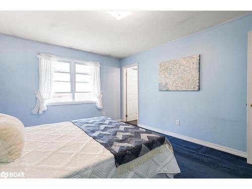 1055 Sugar Bush Lane, Minden, ON - Indoor Photo Showing Bedroom