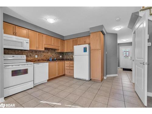 42 Waterford Drive, Guelph, ON - Indoor Photo Showing Kitchen