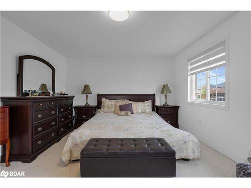 2177 Galloway Street, Innisfil, ON - Indoor Photo Showing Bedroom