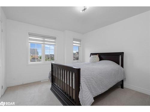 2177 Galloway Street, Innisfil, ON - Indoor Photo Showing Bedroom