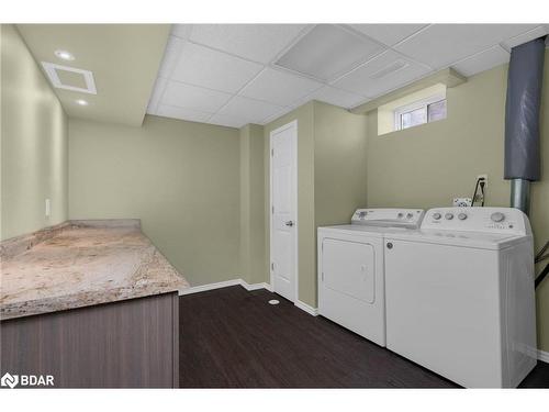 2177 Galloway Street, Innisfil, ON - Indoor Photo Showing Laundry Room