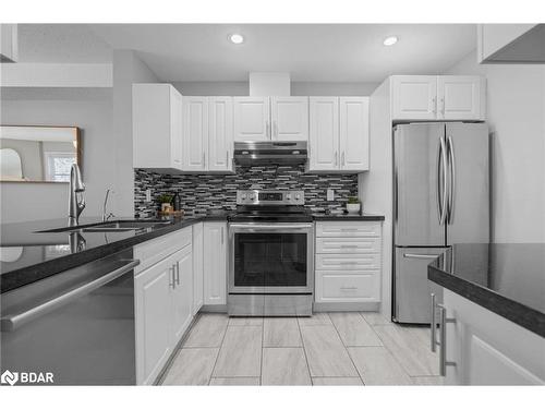4-1 Olive Crescent, Orillia, ON - Indoor Photo Showing Kitchen With Upgraded Kitchen