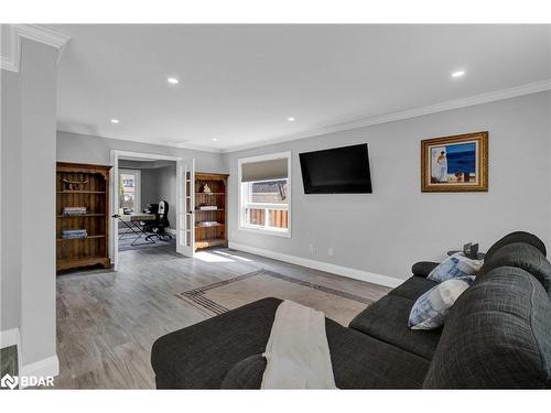 23 Grants Way, Barrie, ON - Indoor Photo Showing Other Room
