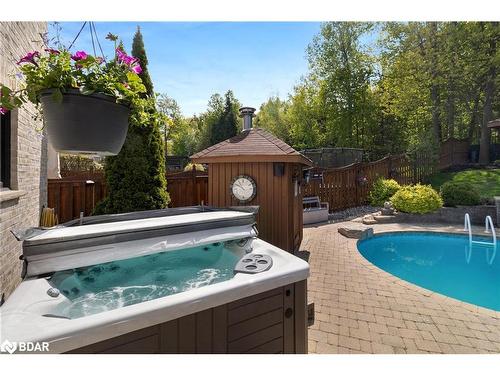 23 Grants Way, Barrie, ON - Outdoor With In Ground Pool With Backyard