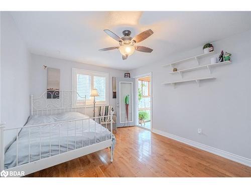 44 Tanglewood Crescent, Oro-Medonte, ON - Indoor Photo Showing Bedroom