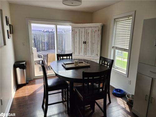 201 Cowling Heights, Peterborough, ON - Indoor Photo Showing Dining Room