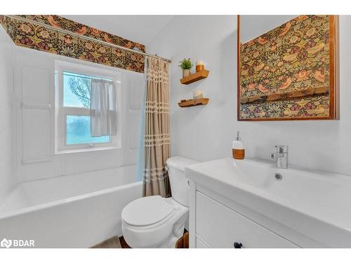 856 Miller Road, Picton, ON - Indoor Photo Showing Bathroom