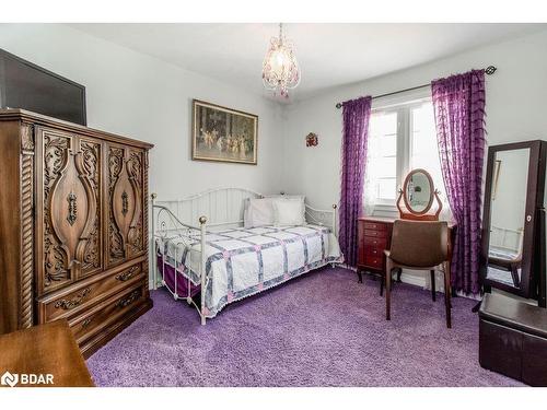 2776 Ireton Street, Innisfil, ON - Indoor Photo Showing Bedroom