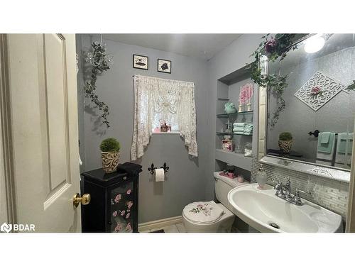 58 Keffer Street, Cambridge, ON - Indoor Photo Showing Bathroom