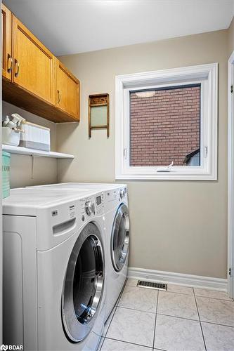 86 Arthur Avenue, Barrie, ON - Indoor Photo Showing Laundry Room