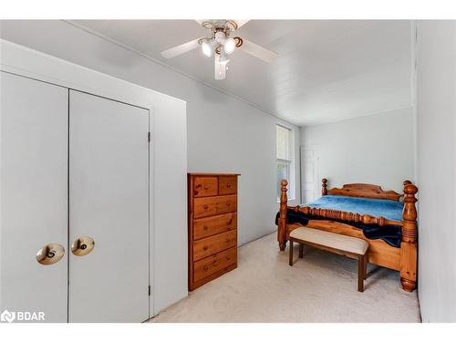 87 Wellington Street, Alliston, ON - Indoor Photo Showing Bedroom