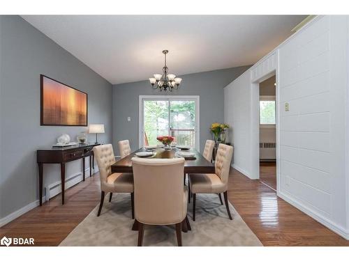 46 Eugenia Street, Barrie, ON - Indoor Photo Showing Dining Room