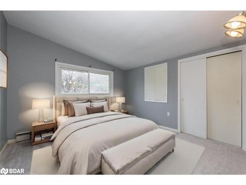 46 Eugenia Street, Barrie, ON - Indoor Photo Showing Bedroom