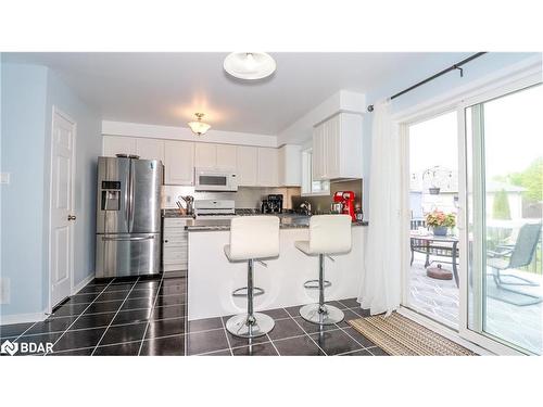 22 Silversands Crescent, Wasaga Beach, ON - Indoor Photo Showing Kitchen