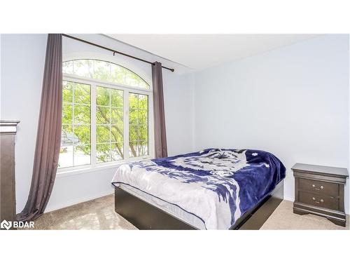 22 Silversands Crescent, Wasaga Beach, ON - Indoor Photo Showing Bedroom