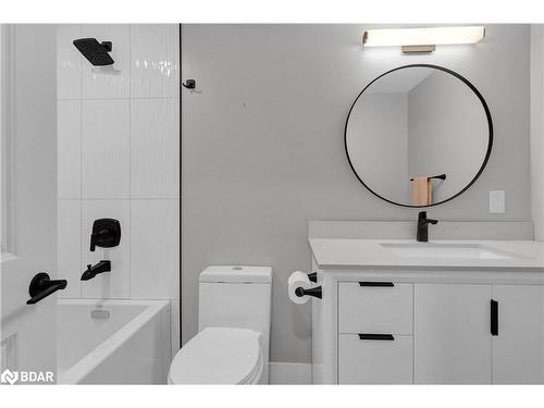 16 Crestwood Drive, Barrie, ON - Indoor Photo Showing Bathroom