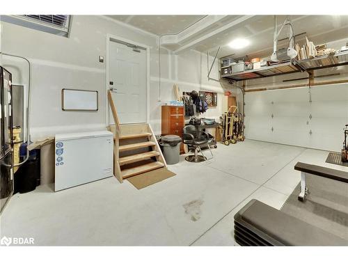 826 Adams Road, Innisfil, ON - Indoor Photo Showing Garage