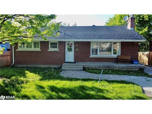 32 Shannon Street, Barrie, ON - Outdoor