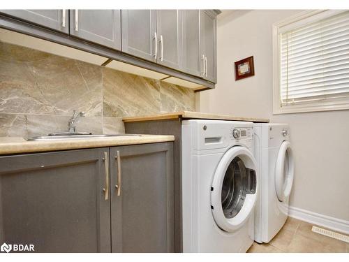 6 Joseph Crescent, Barrie, ON - Indoor Photo Showing Laundry Room