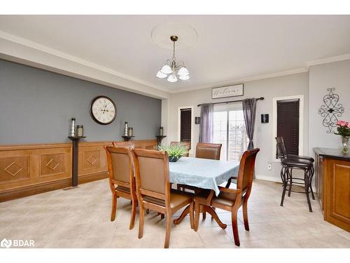 6 Joseph Crescent, Barrie, ON - Indoor Photo Showing Dining Room