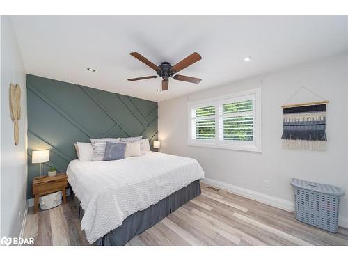 24 Highview Road, Barrie, ON - Indoor Photo Showing Bedroom