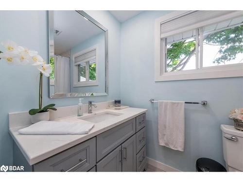 125 Gerald Avenue, Orillia, ON - Indoor Photo Showing Bathroom