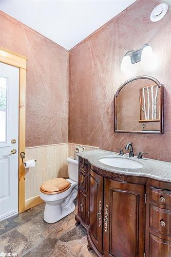 697 Lafontaine Road E, Tiny, ON - Indoor Photo Showing Bathroom