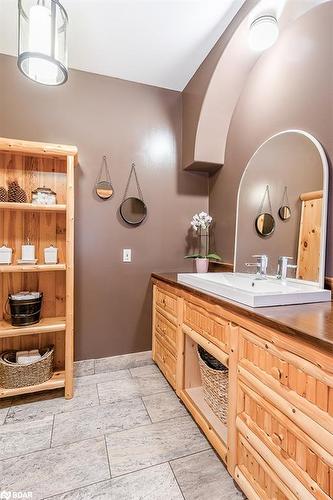 697 Lafontaine Road E, Tiny, ON - Indoor Photo Showing Bathroom